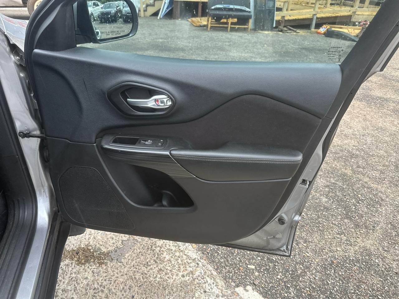 Jeep CHEROKEE L  2016