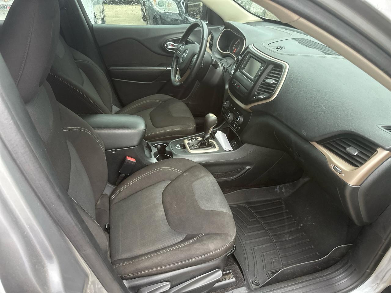 Jeep CHEROKEE L  2016