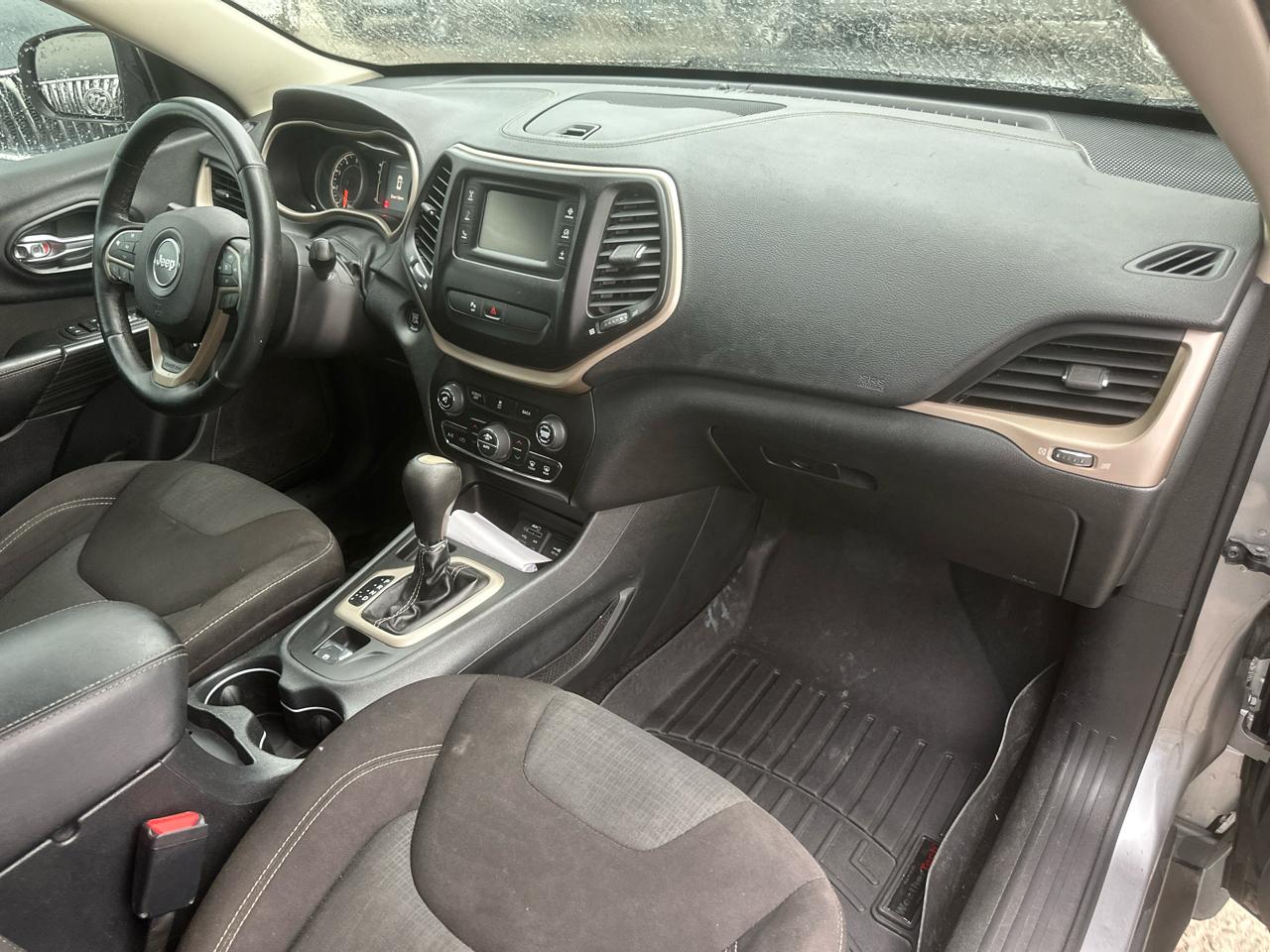 Jeep CHEROKEE L  2016