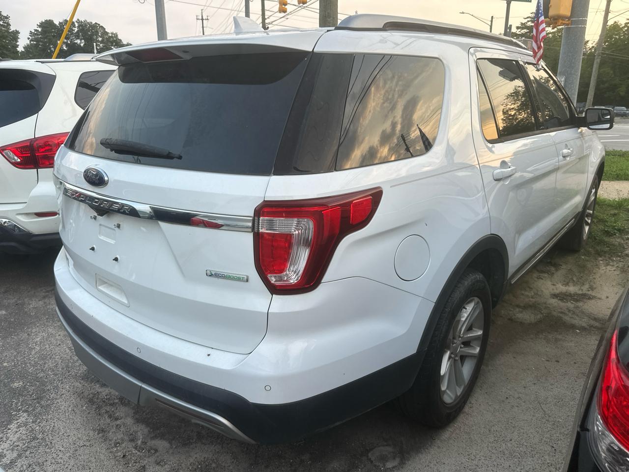 Ford Explorer XLT FWD 2016