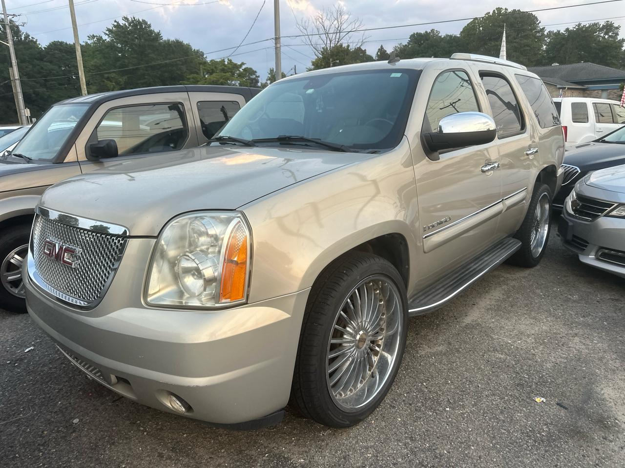 GMC Yukon Denali AWD 2008