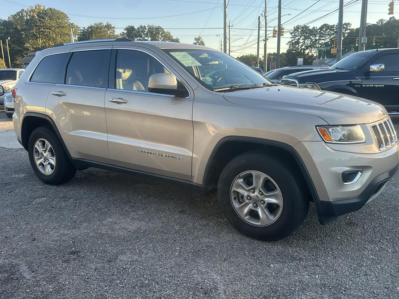 Jeep Grand Cherokee Laredo 2WD 2014
