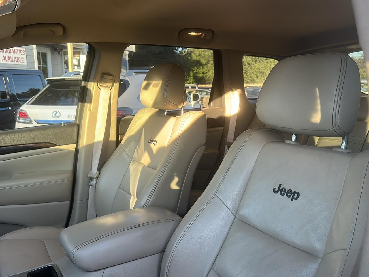 Jeep Grand Cherokee Laredo 2WD 2014