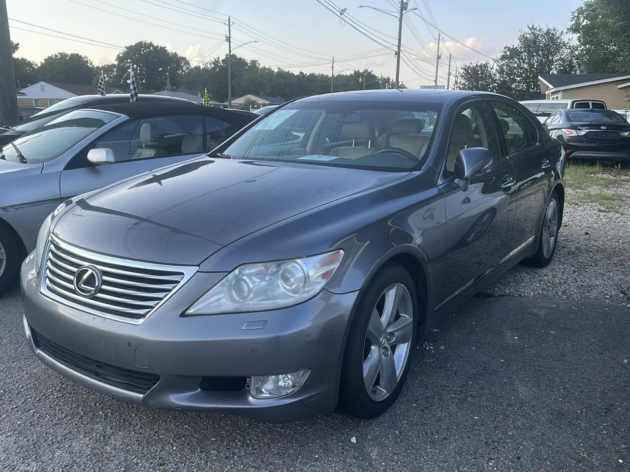 Lexus LS 460 Luxury Sedan 2012