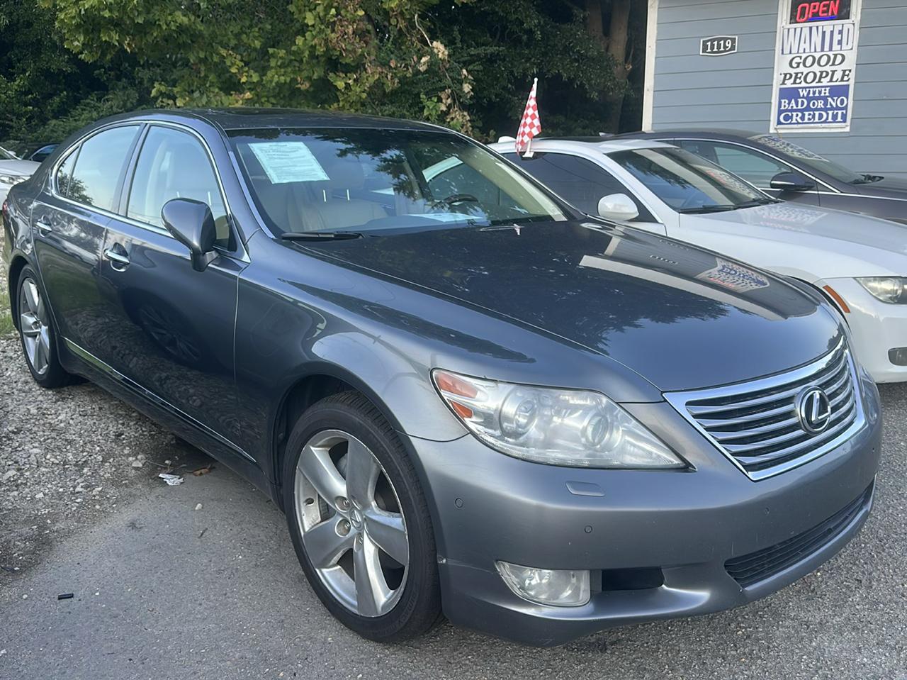 Lexus LS 460 Luxury Sedan 2012