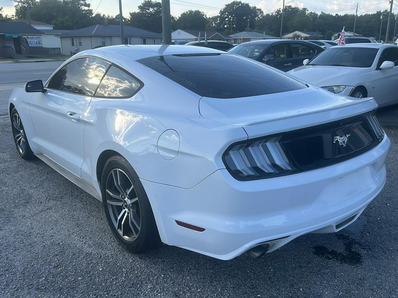 Ford Mustang EcoBoost Coupe 2016
