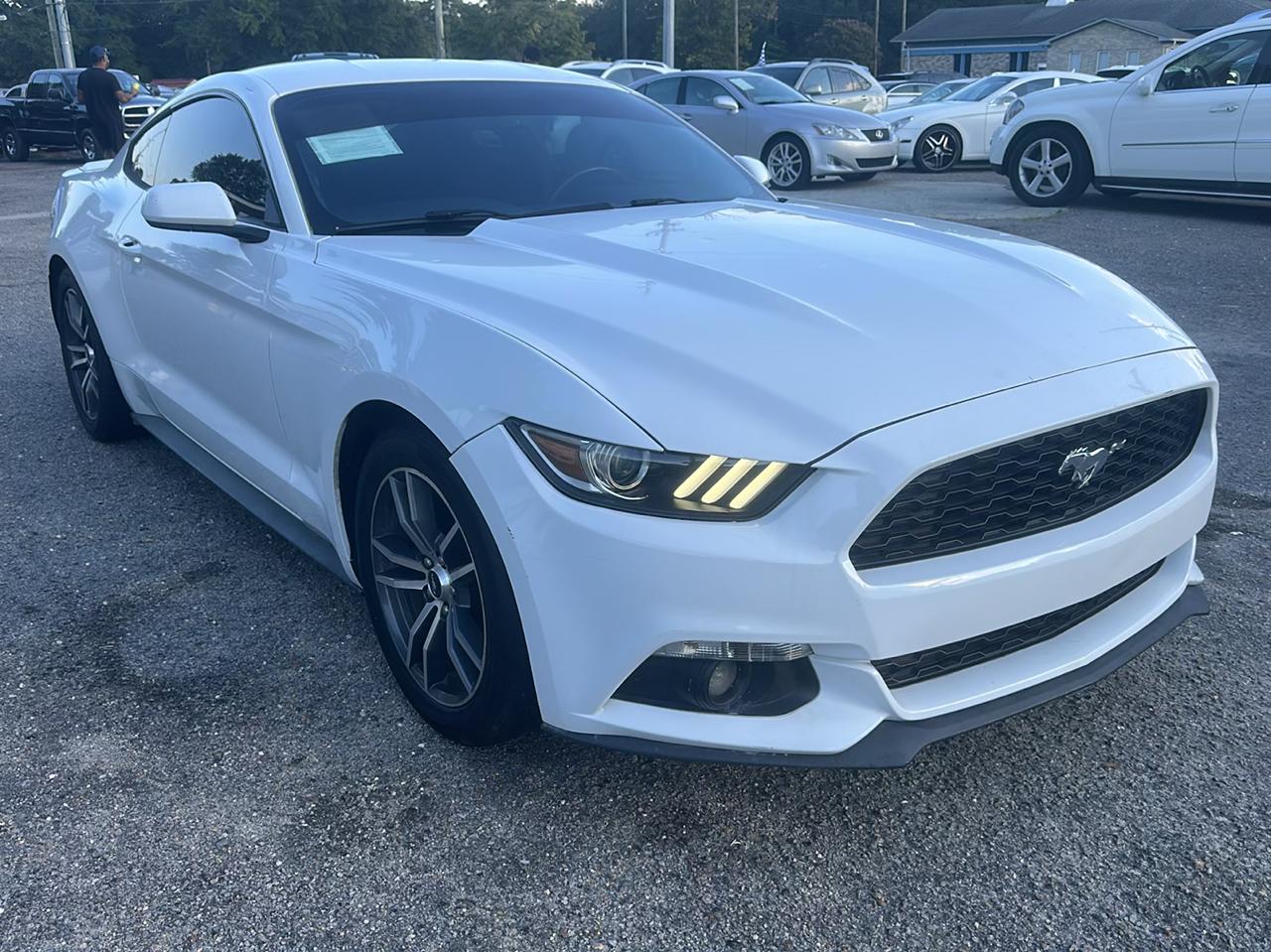 Ford Mustang EcoBoost Coupe 2016