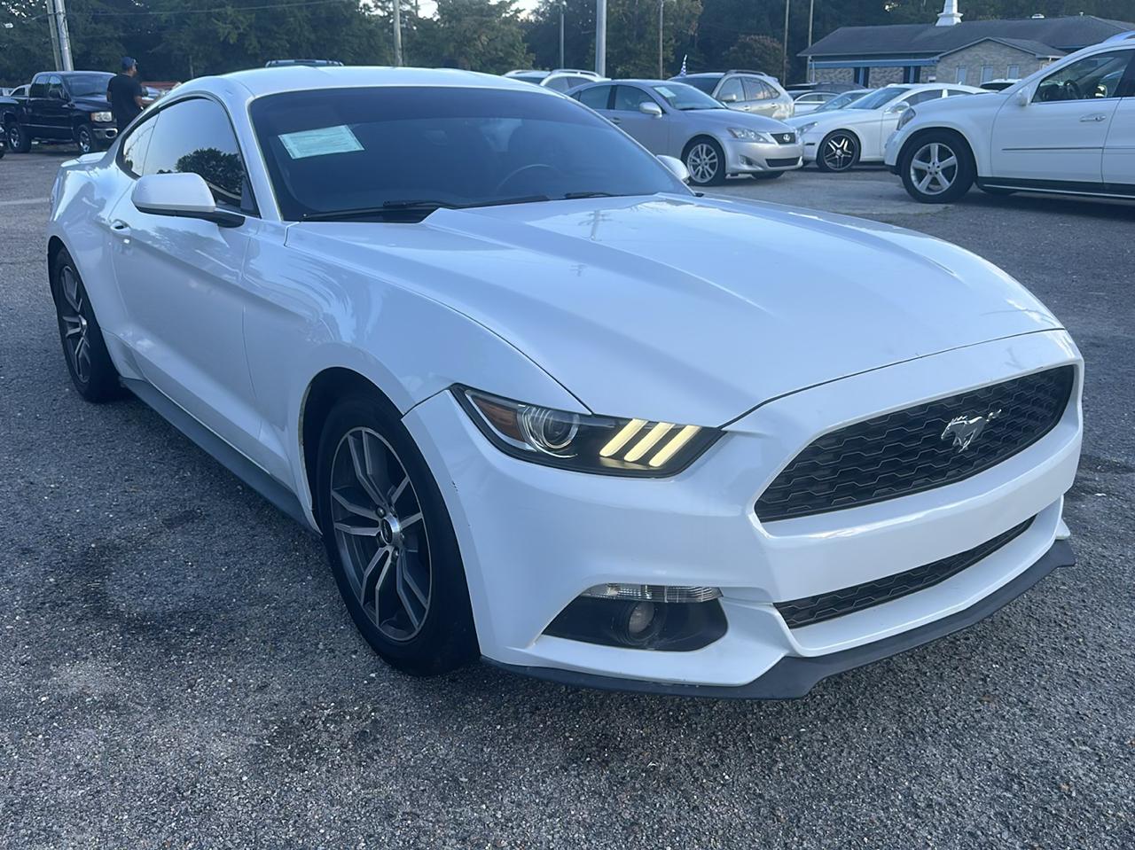 Ford Mustang EcoBoost Coupe 2016