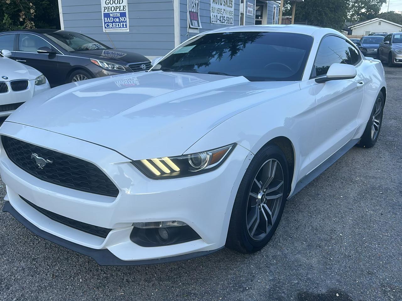 Ford Mustang EcoBoost Coupe 2016