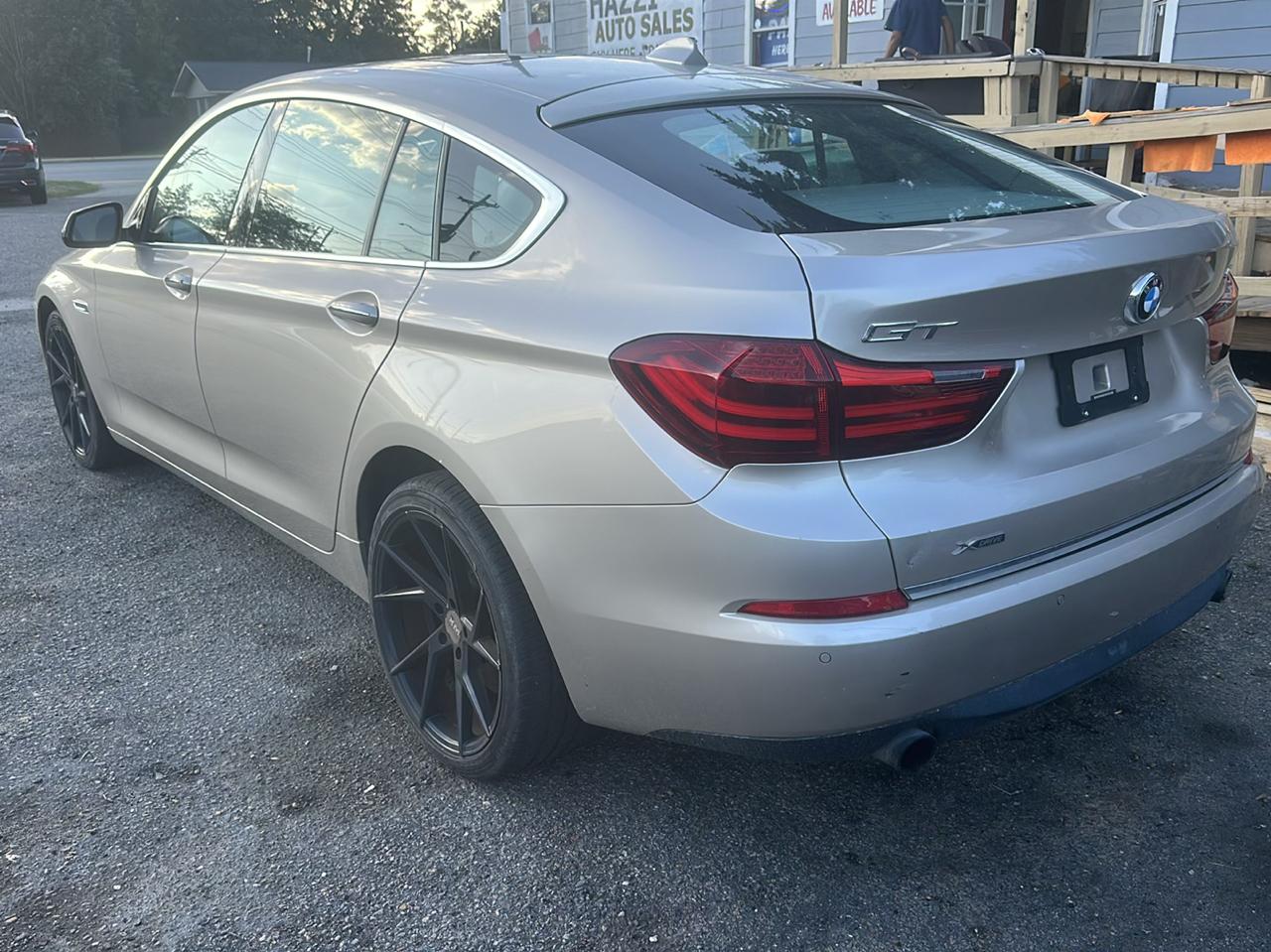 BMW 5-Series Gran Turismo 535xi GT 2014