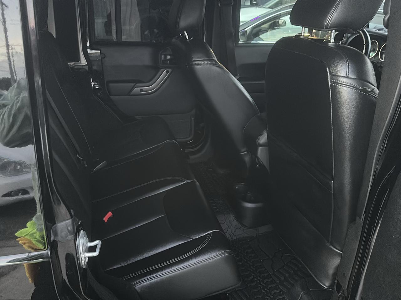 Jeep Wrangler JK Unlimited Sahara 4WD 2018