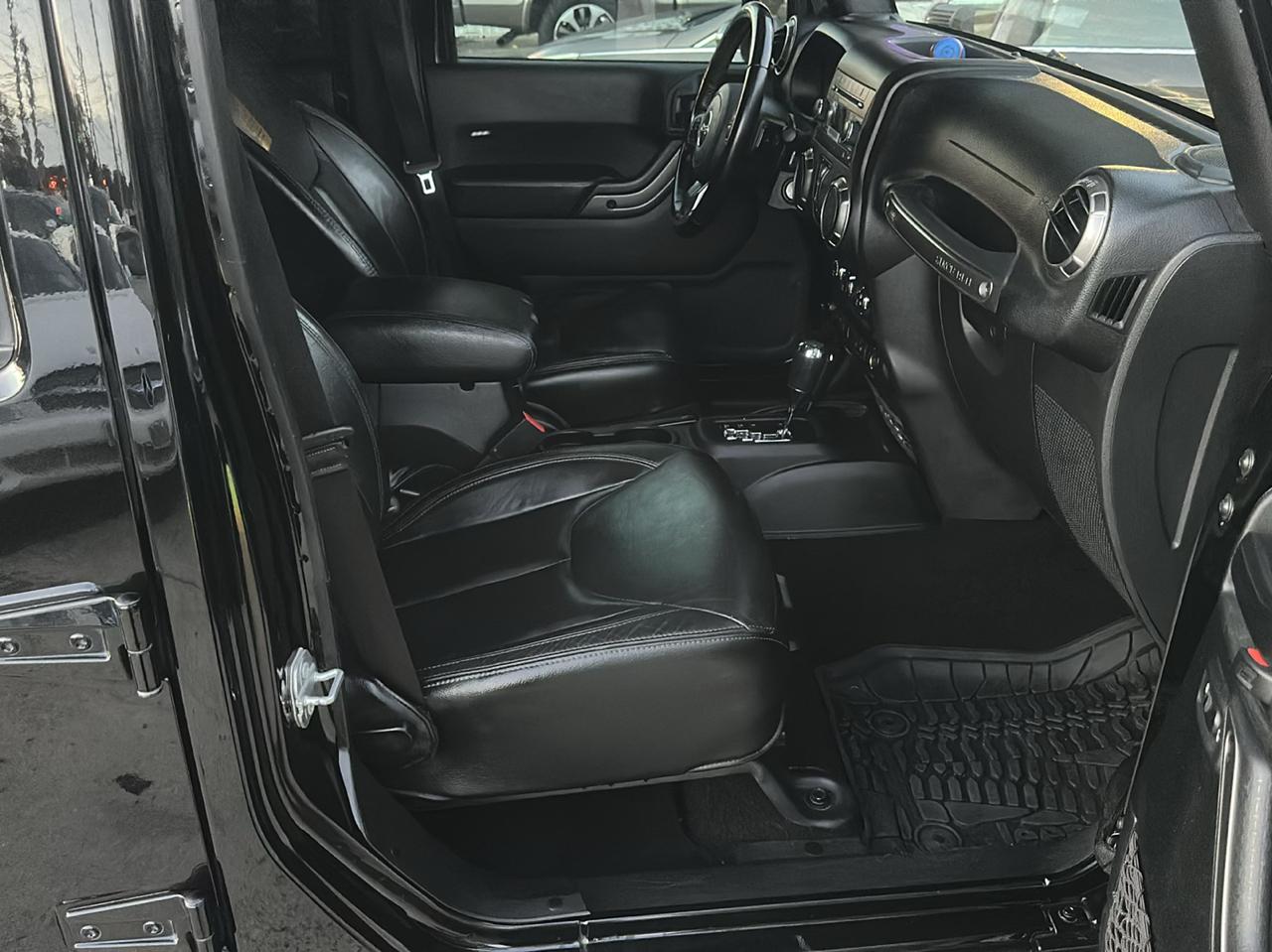 Jeep Wrangler JK Unlimited Sahara 4WD 2018