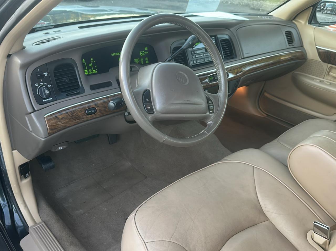 Mercury Grand Marquis photo 16