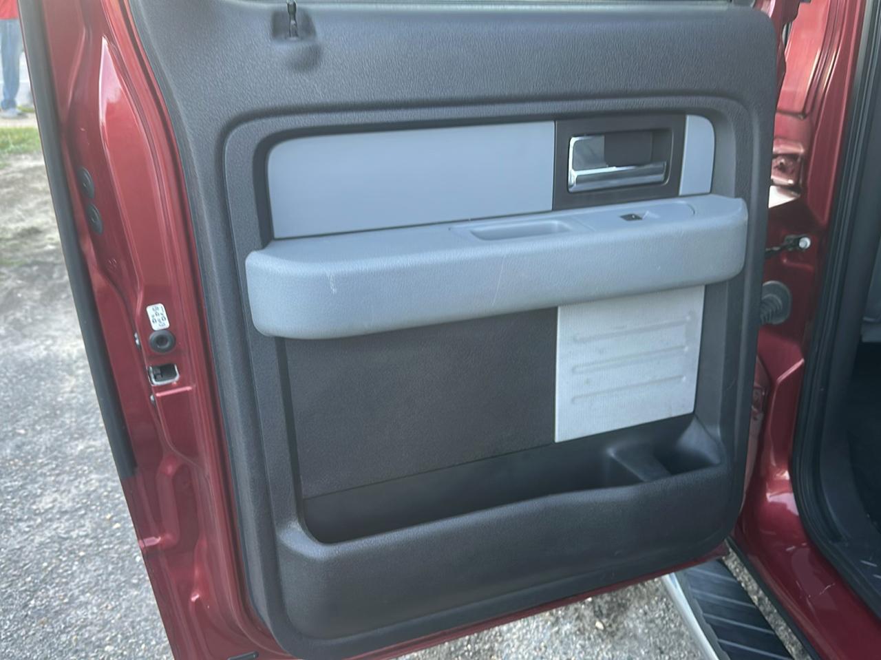 Ford F-150 photo 36