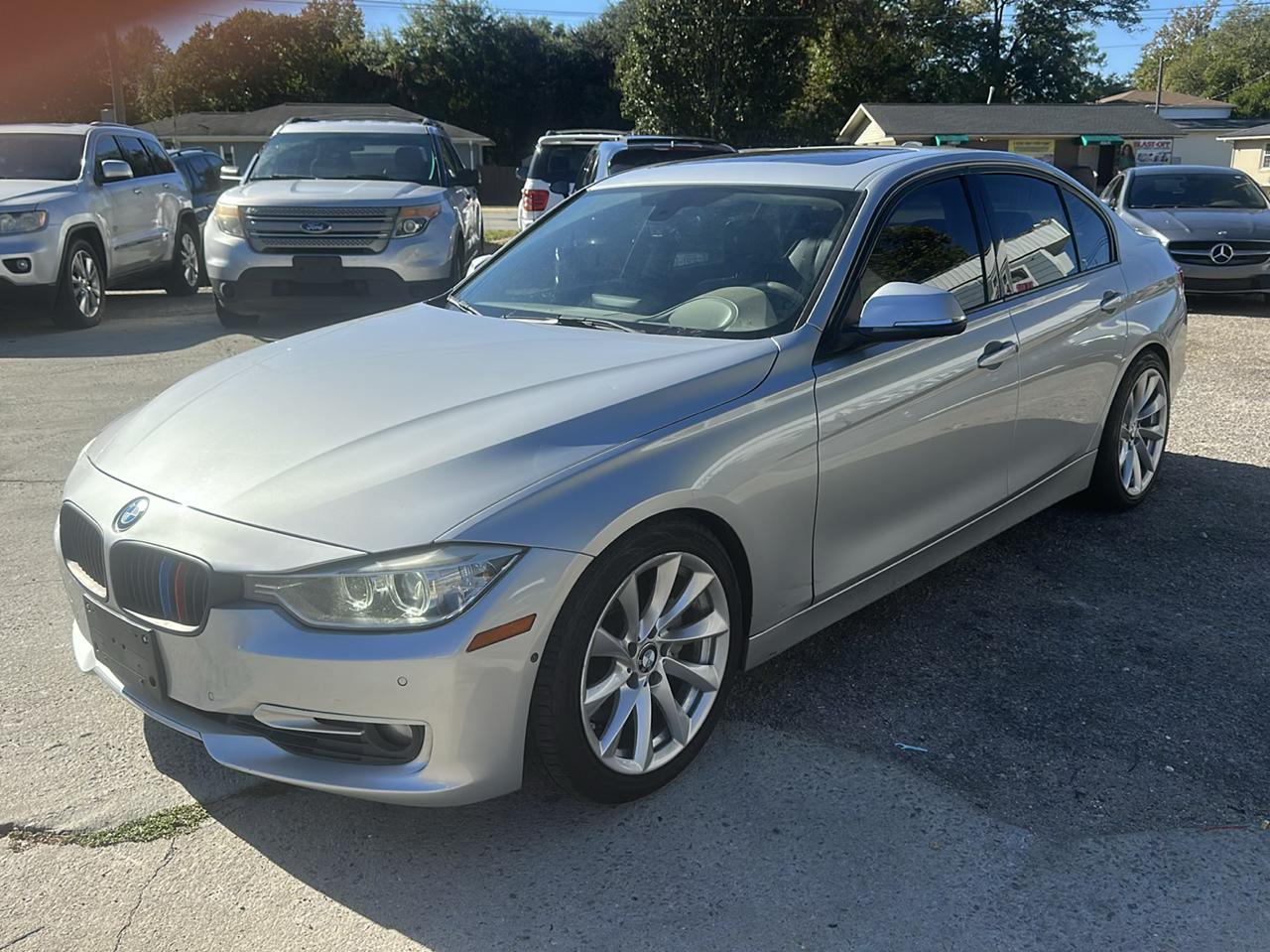 BMW 3-Series 335i Sedan 2012