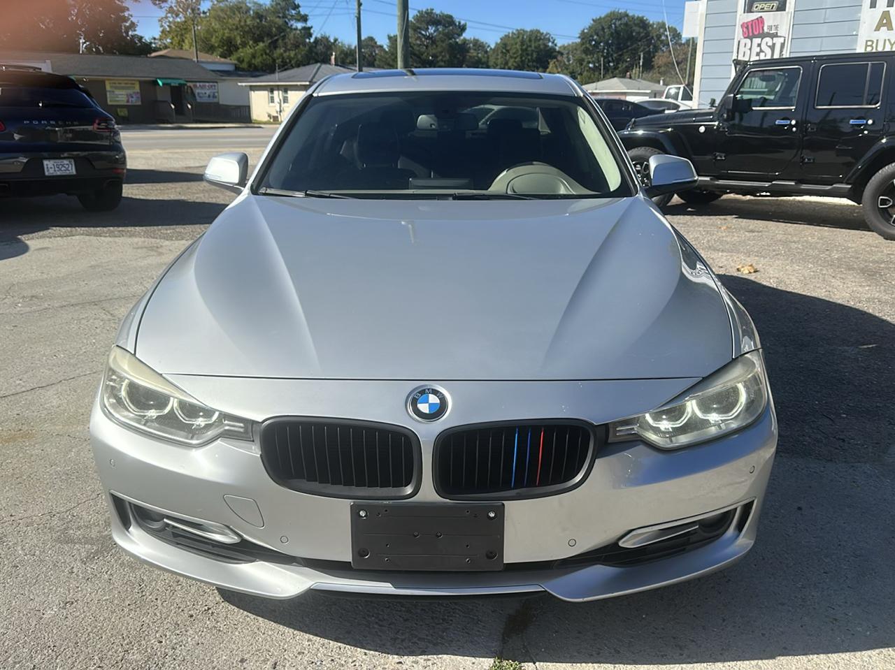 BMW 3-Series 335i Sedan 2012