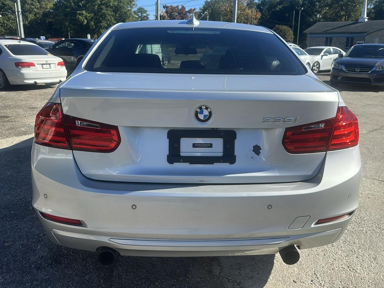 BMW 3-Series 335i Sedan 2012