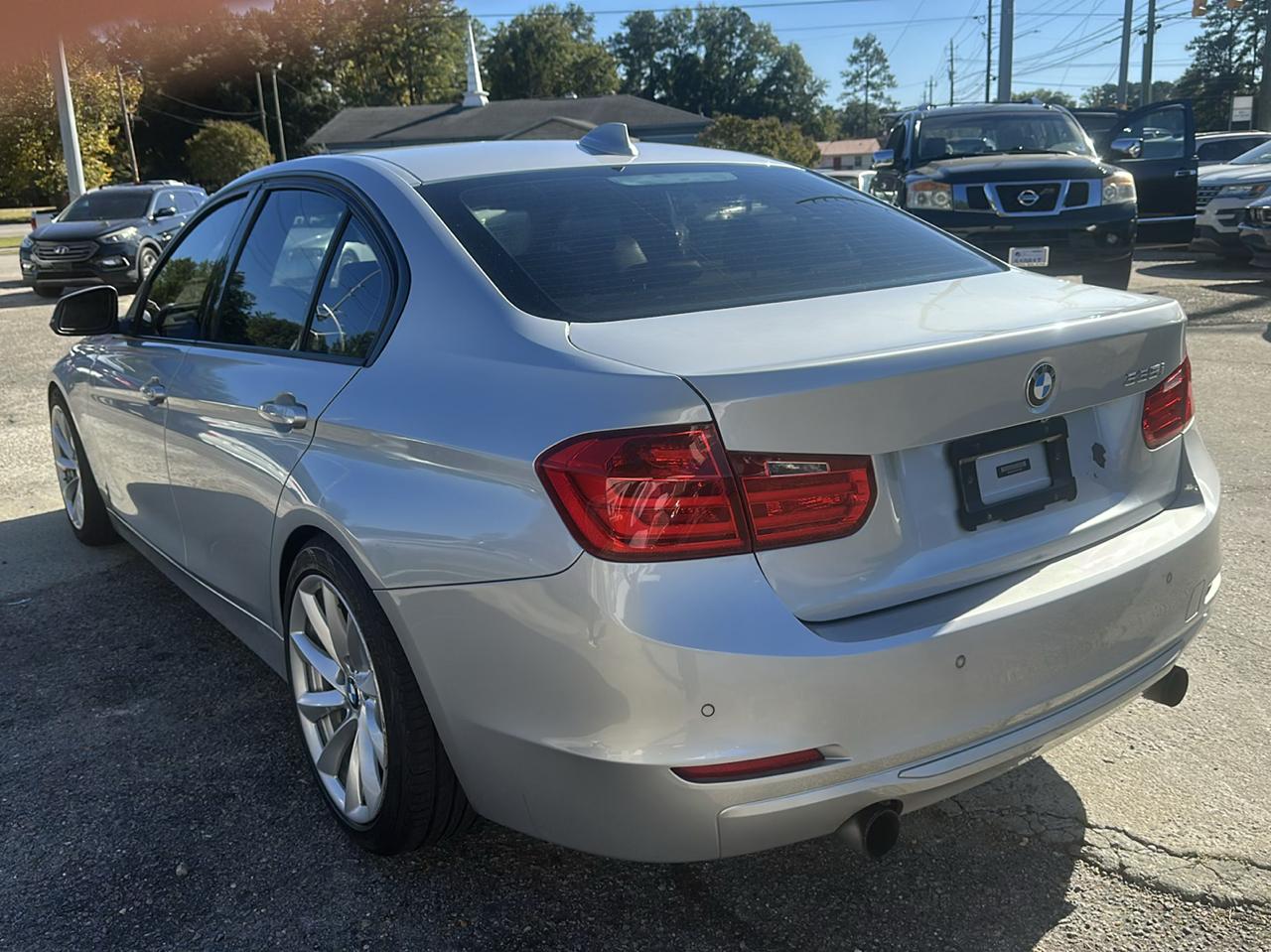 BMW 3-Series 335i Sedan 2012