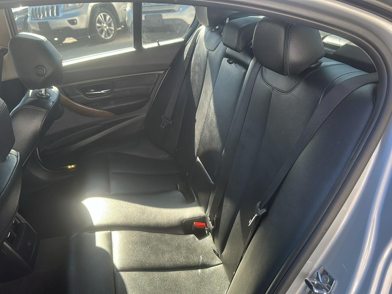 BMW 3-Series 335i Sedan 2012