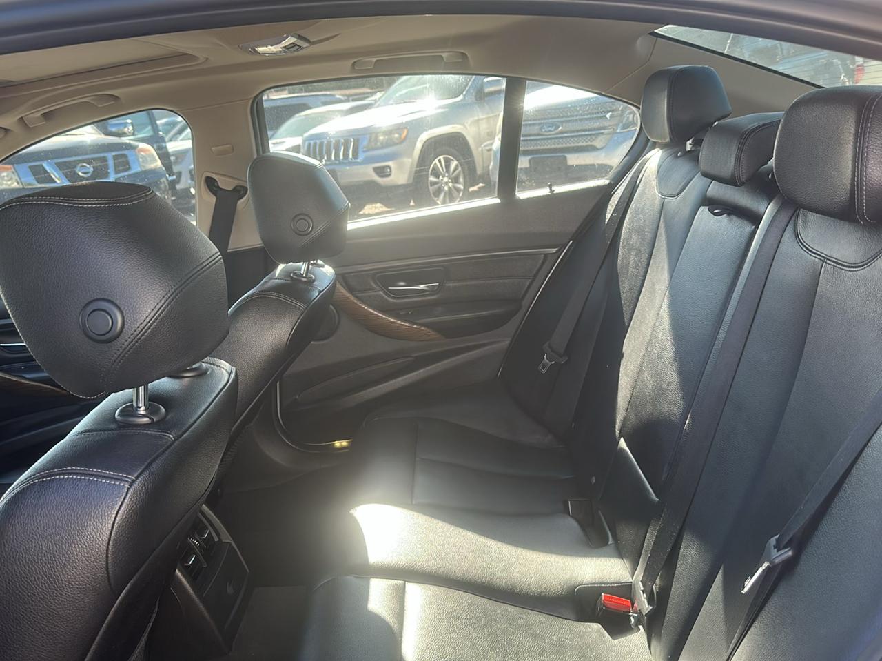 BMW 3-Series 335i Sedan 2012
