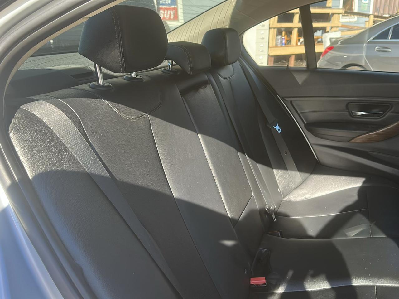 BMW 3-Series 335i Sedan 2012