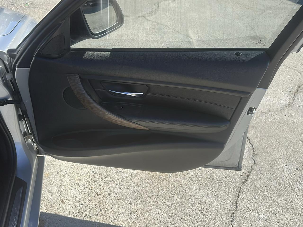 BMW 3-Series 335i Sedan 2012