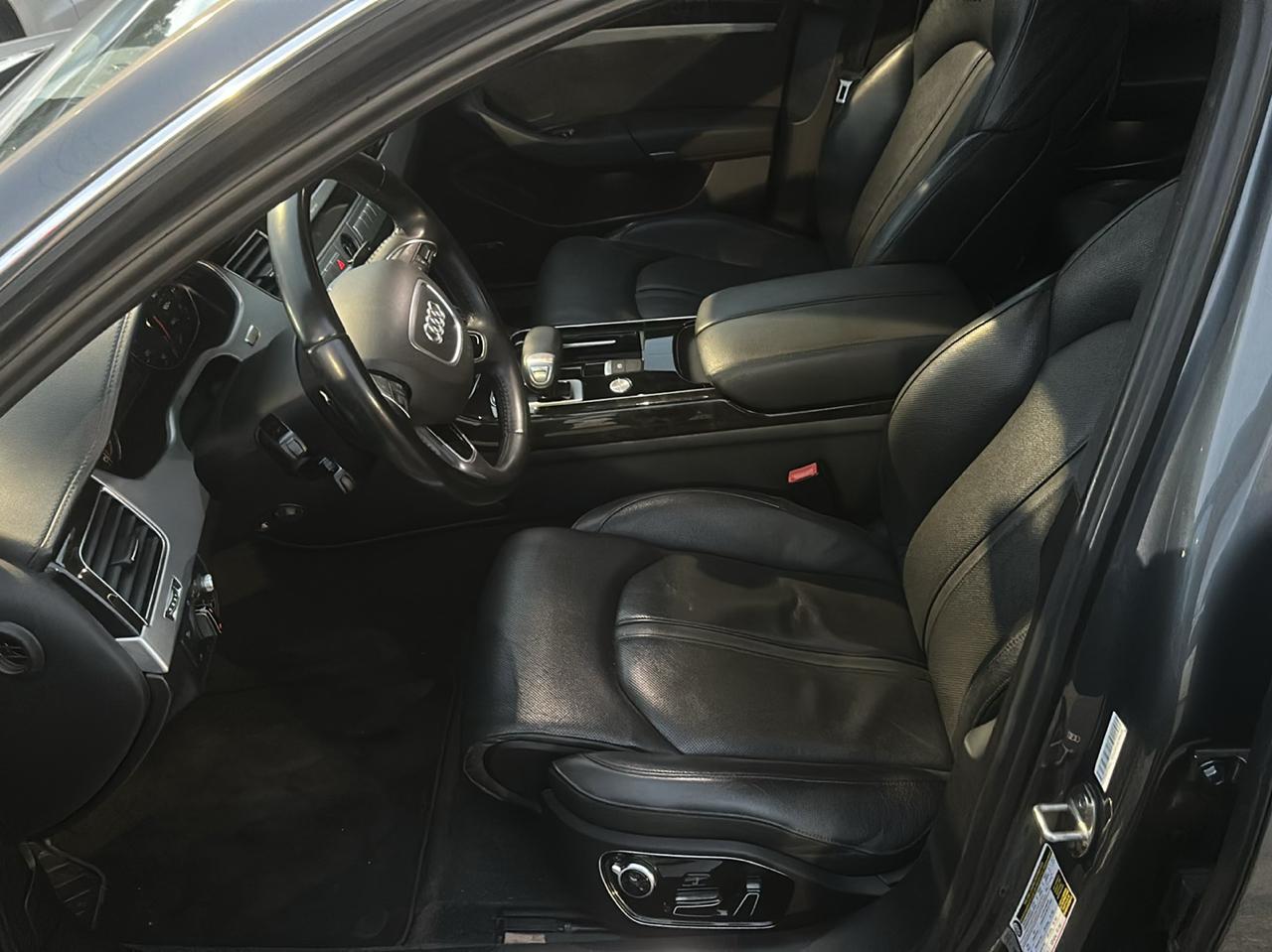 Audi A8 3.0T quattro 2015