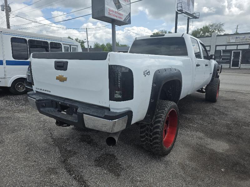 Chevrolet Silverado 3500HD LT1 Crew Cab 4WD 2008