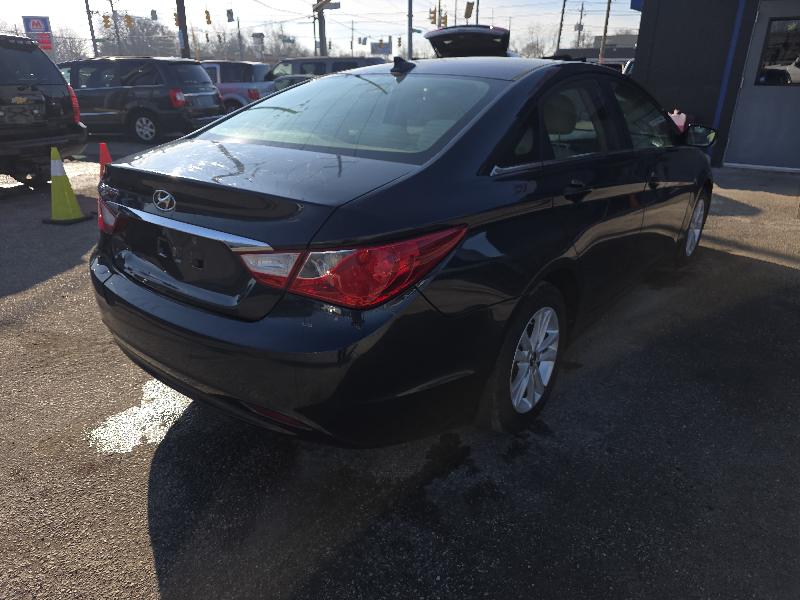 Hyundai Sonata GLS 2013