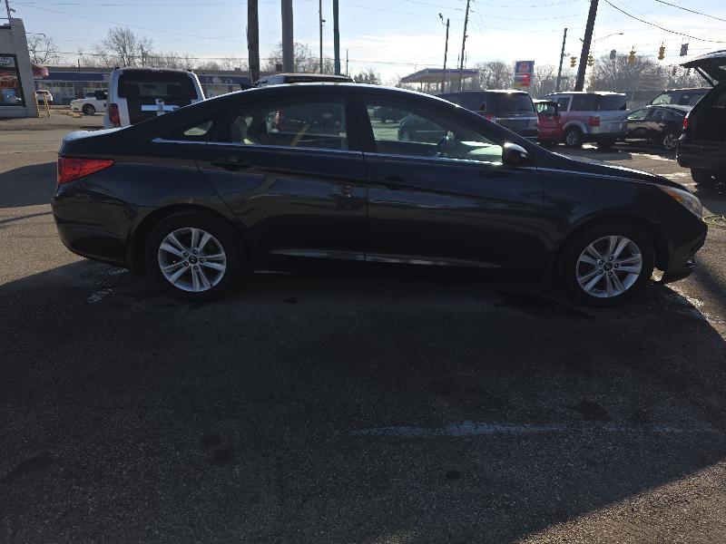 Hyundai Sonata GLS 2013