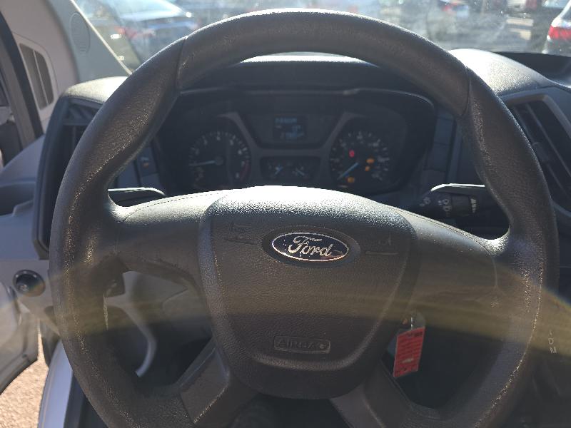 Ford Transit 250 Van Low Roof w/Sliding Pass. 130-in. WB 2015