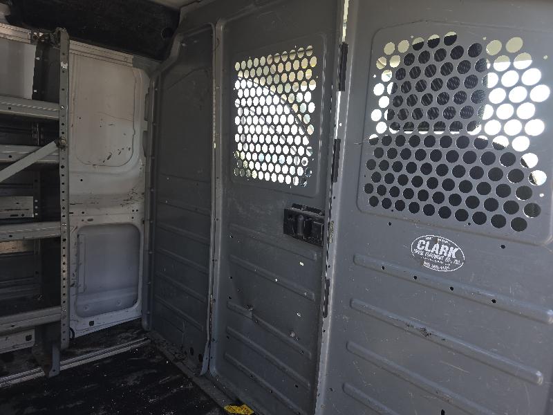 Ford Transit 250 Van Low Roof w/Sliding Pass. 130-in. WB 2015