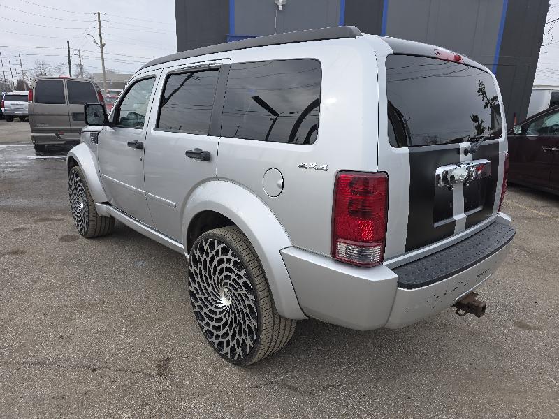 Dodge Nitro SXT 4WD 2010