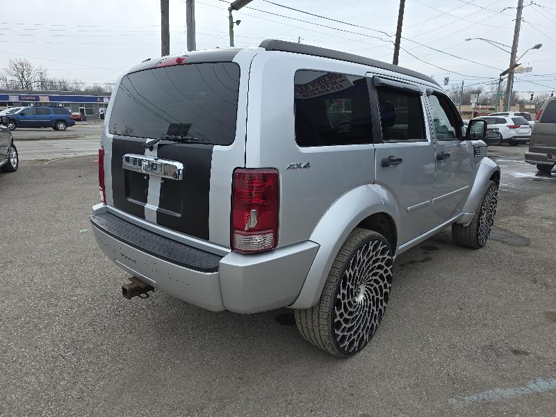 Dodge Nitro SXT 4WD 2010