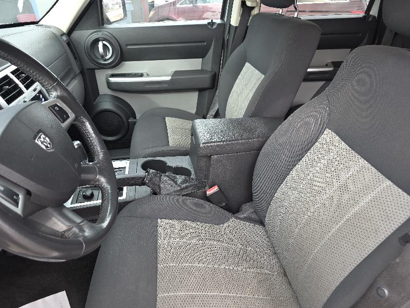 Dodge Nitro SXT 4WD 2010