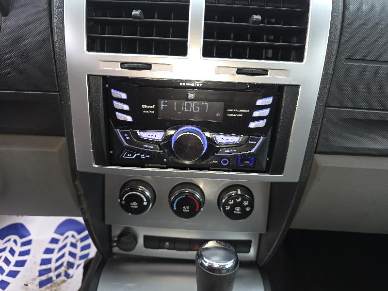 Dodge Nitro SXT 4WD 2010