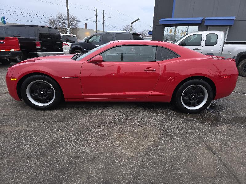 Chevrolet Camaro LS Coupe 2012