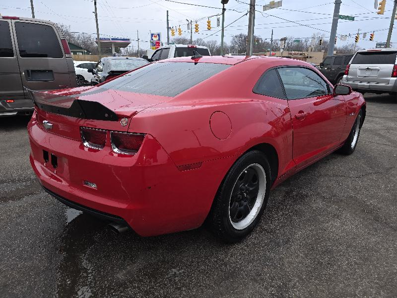 Chevrolet Camaro LS Coupe 2012