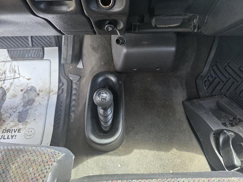 Dodge Ram 1500 Quad Cab Short Bed 4WD 2000