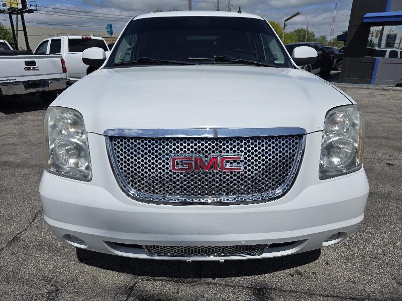 GMC Yukon Denali 4WD 2009