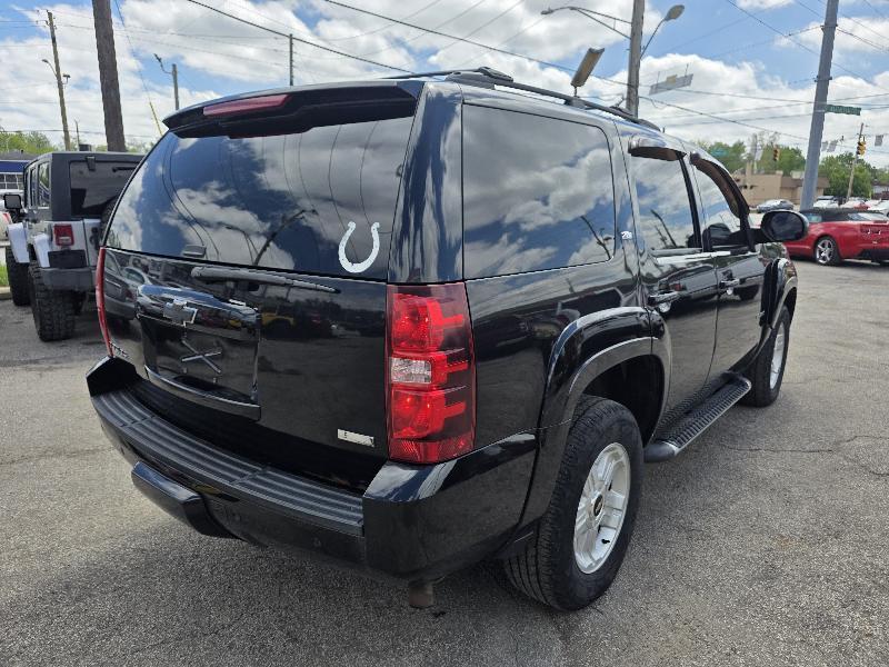 Chevrolet Tahoe LT 4WD 2011