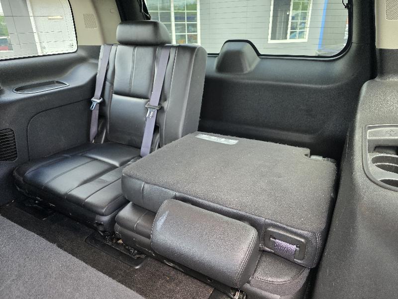 Chevrolet Tahoe LT 4WD 2011