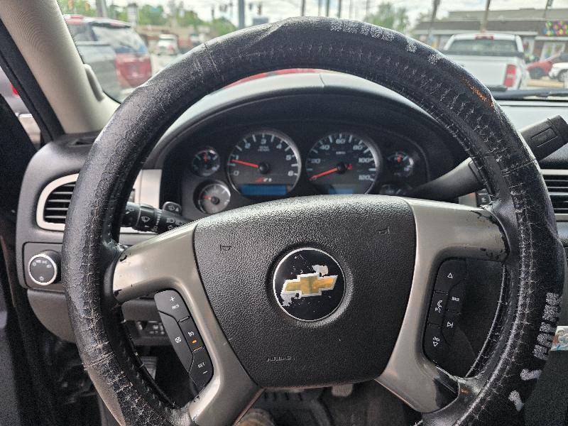 Chevrolet Tahoe LT 4WD 2011