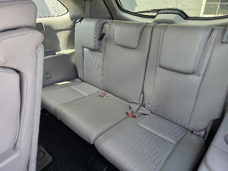 Toyota Highlander LE AWD V6 2016