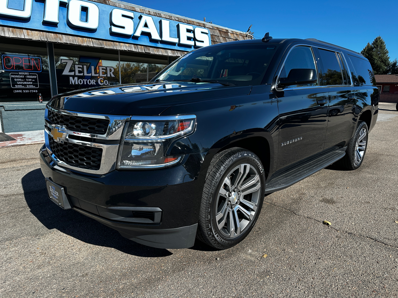 2018 Chevrolet Suburban 4WD 4dr 1500 LT