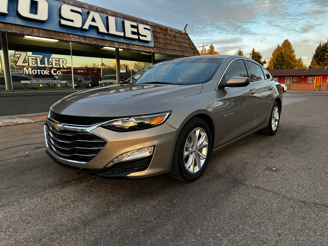 2022 Chevrolet Malibu 4dr Sdn LT