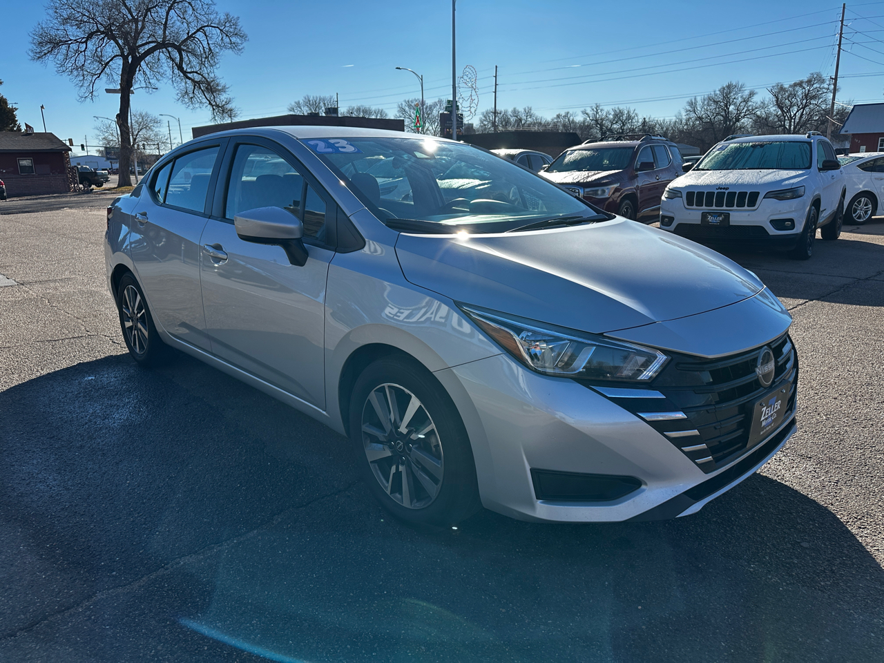 2023 Nissan Versa SV photo 2