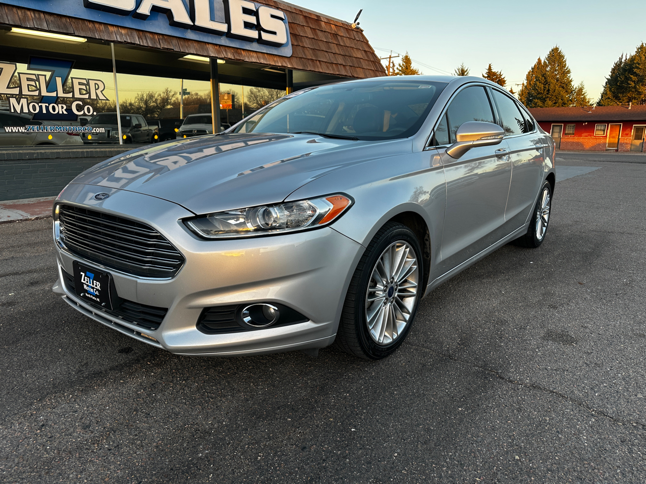2015 Ford Fusion 4dr Sdn SE FWD