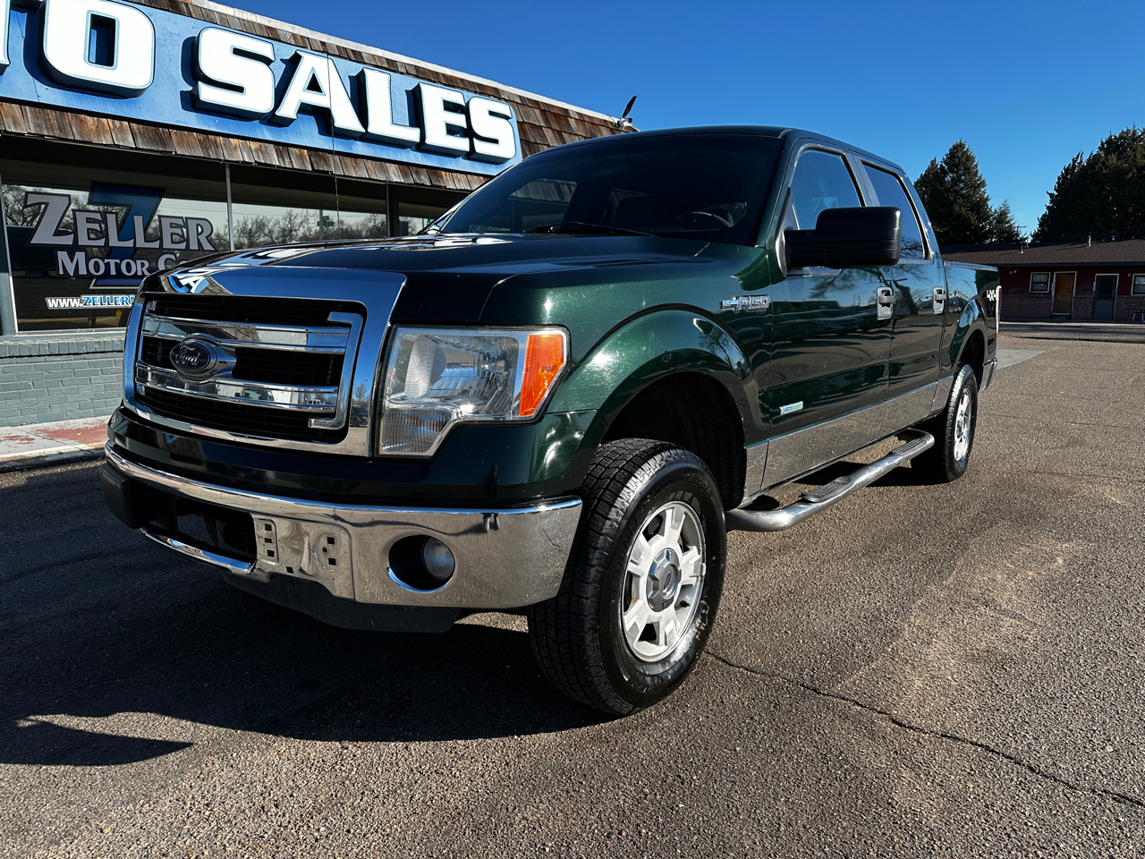 2013 Ford F-150 4WD SuperCrew 145" XLT
