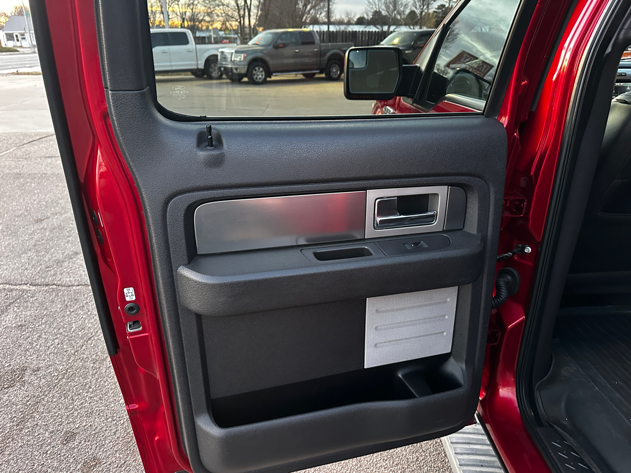 Ford F-150 4WD SuperCrew 145" FX4 2014